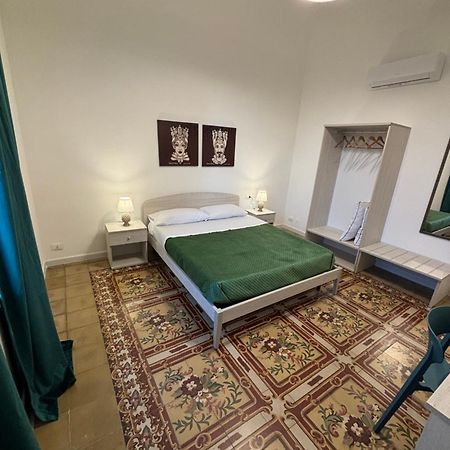Da Nanae Apartment Trapani Bagian luar foto