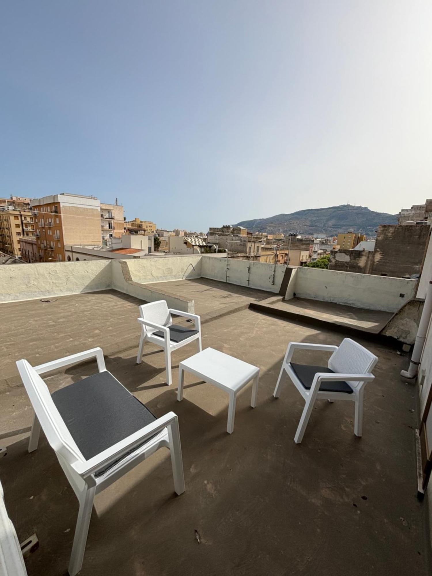 Da Nanae Apartment Trapani Bagian luar foto