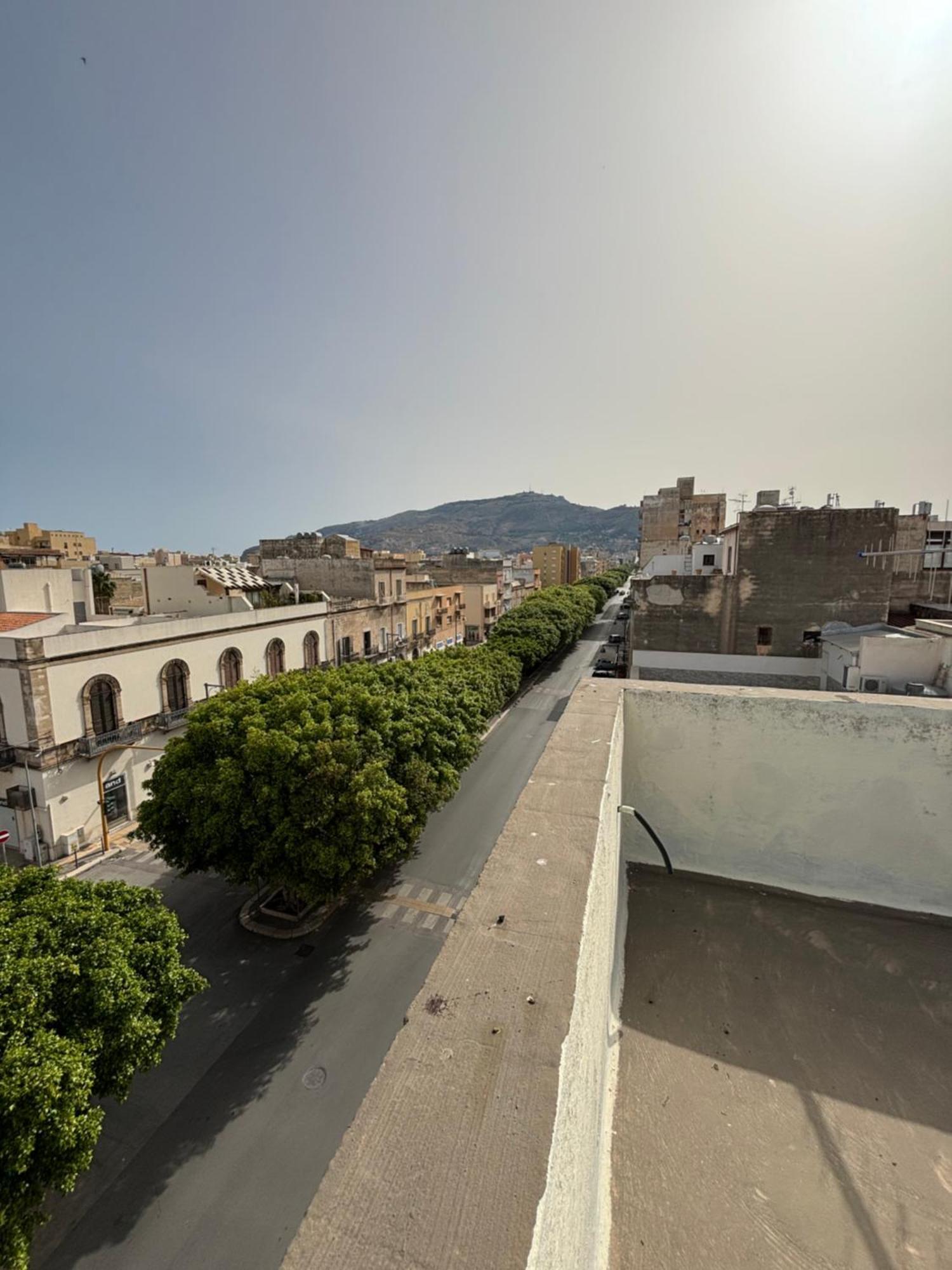 Da Nanae Apartment Trapani Bagian luar foto